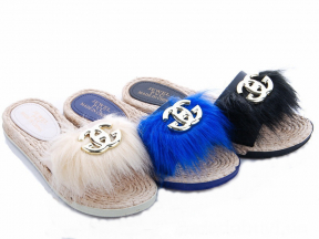 Женские шлепанцы 2689